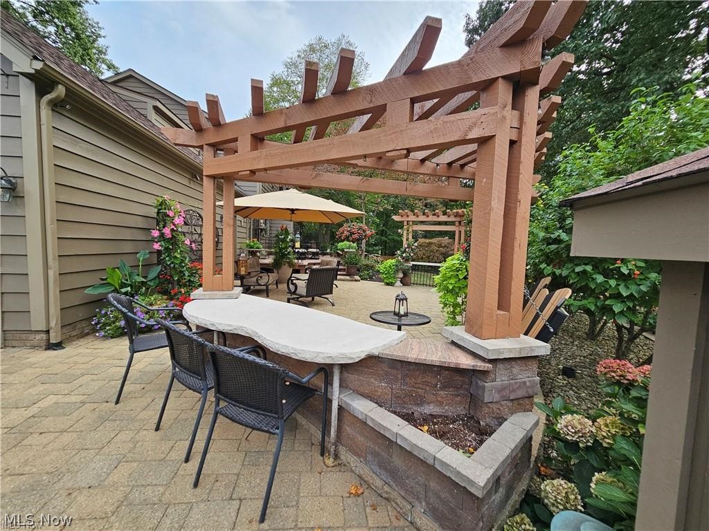 636 Shadowood Lane SE Warren OH 44484