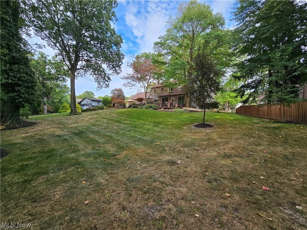 636 Shadowood Lane SE Warren OH 44484