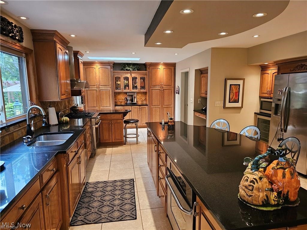 636 Shadowood Lane SE Warren OH 44484