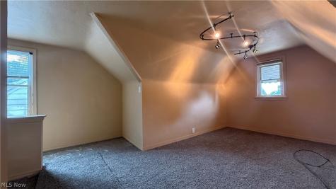 4643 E 90th Street Garfield Heights OH 44125