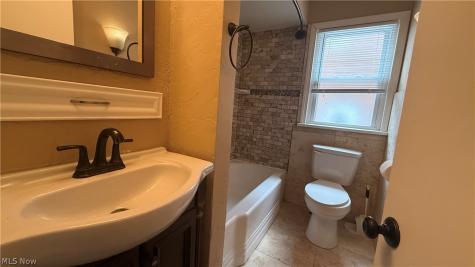 4643 E 90th Street Garfield Heights OH 44125