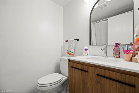 399 Mineola Avenue Akron OH 44320