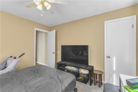 7620 Ivandale Drive Parma OH 44129