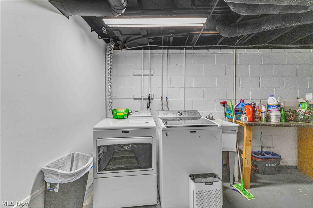 7620 Ivandale Drive Parma OH 44129
