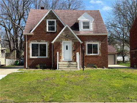24420 Glenbrook Boulevard Euclid OH 44117