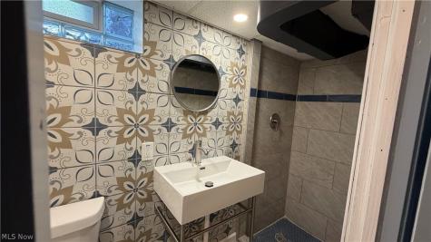 24420 Glenbrook Boulevard Euclid OH 44117
