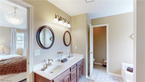 7653 Oxgate Court Hudson OH 44236