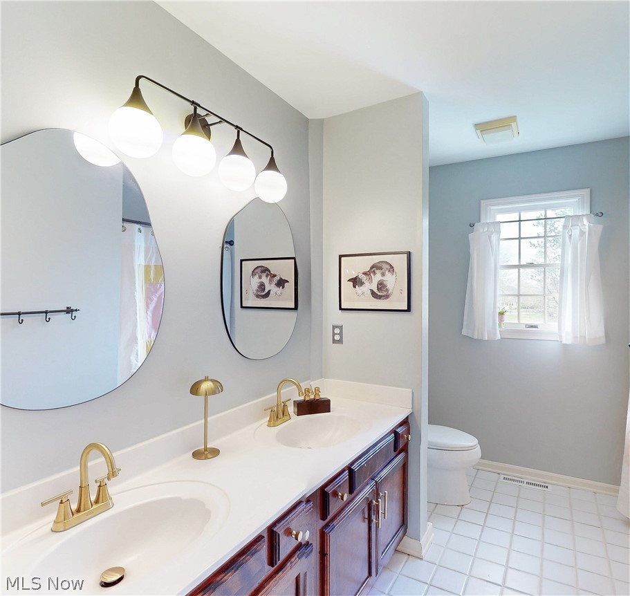 7653 Oxgate Court Hudson OH 44236
