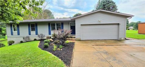 252 Saxe Road Mogadore OH 44260
