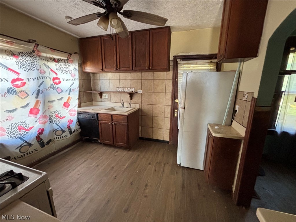 5715 Hege Avenue Cleveland OH 44105