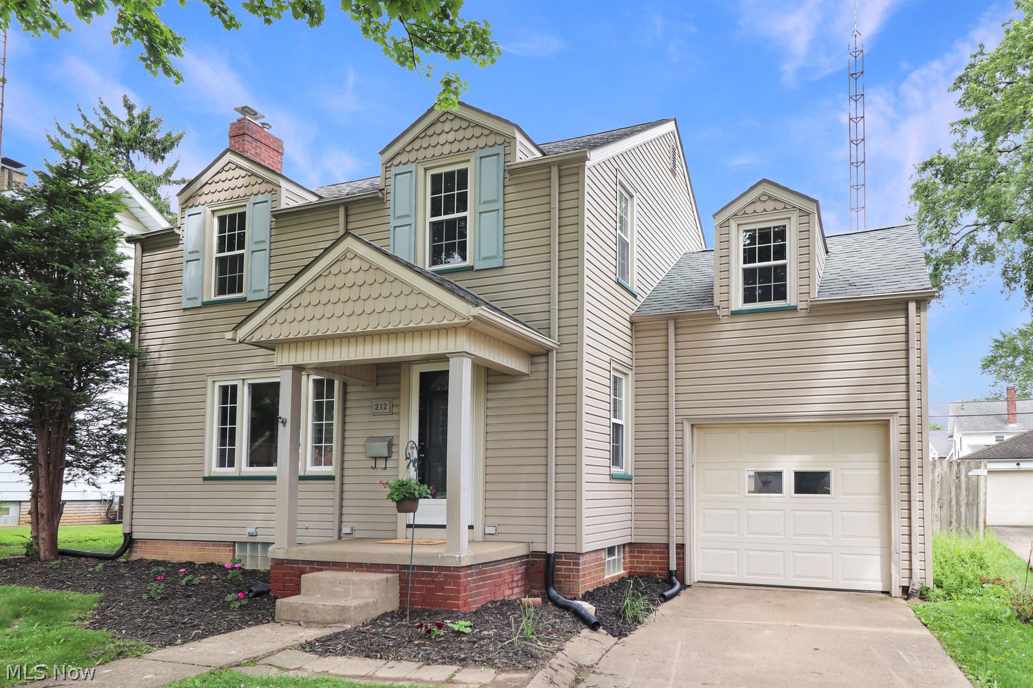 212 Raff Road NW Canton OH 44708