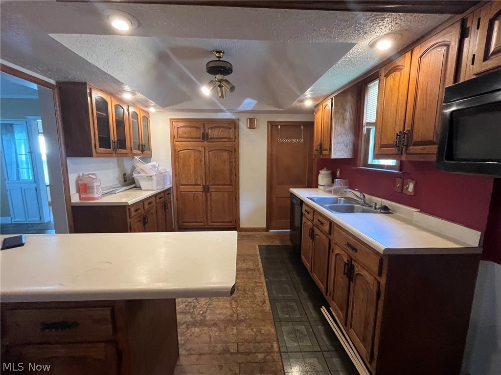 304 Lowell Avenue NE Warren OH 44483