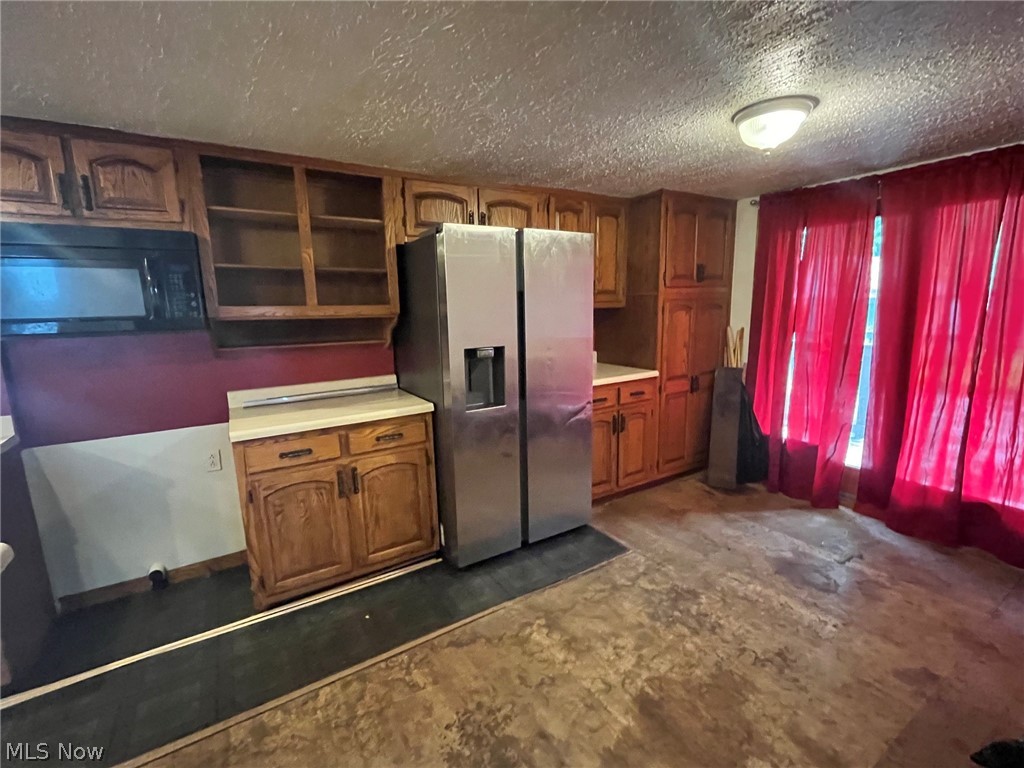 304 Lowell Avenue NE Warren OH 44483