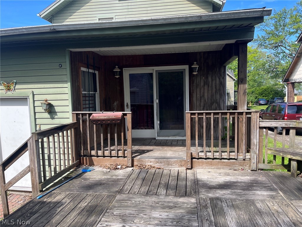 304 Lowell Avenue NE Warren OH 44483