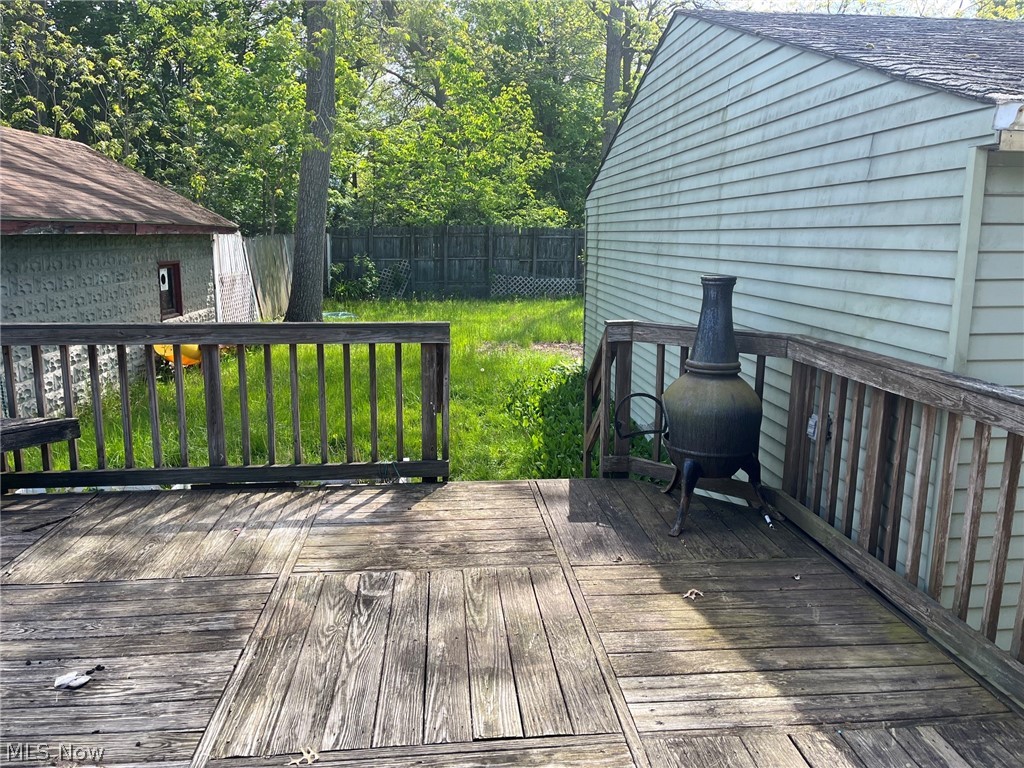 304 Lowell Avenue NE Warren OH 44483