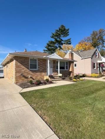 1598 Temple Avenue Mayfield Heights OH 44124