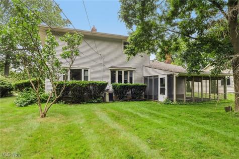 1970 Radcliffe Drive Westlake OH 44145