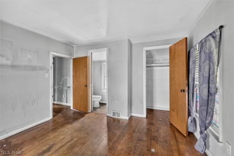 304 E 248th Street Euclid OH 44123