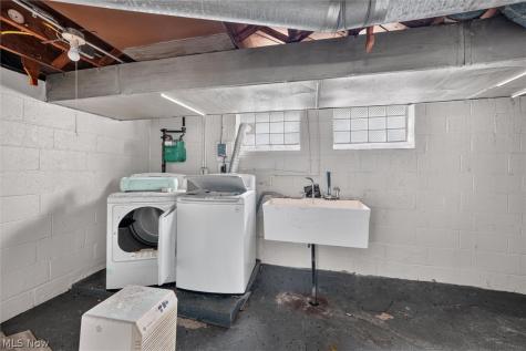 304 E 248th Street Euclid OH 44123