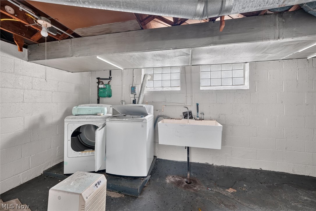 304 E 248th Street Euclid OH 44123