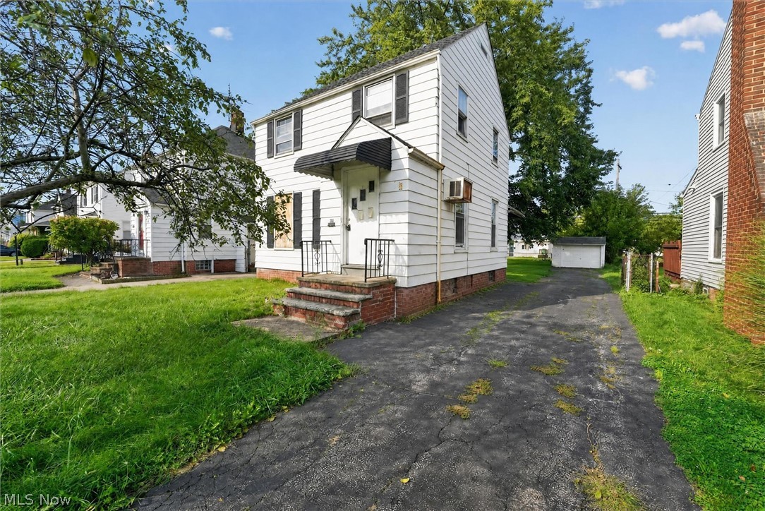 304 E 248th Street Euclid OH 44123