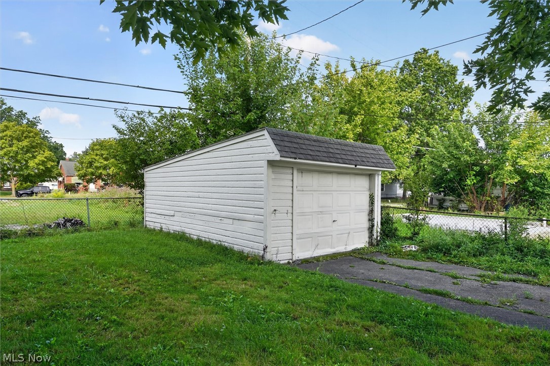 304 E 248th Street Euclid OH 44123