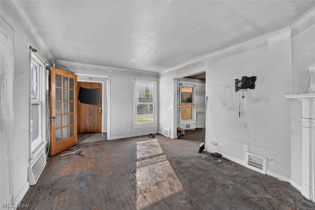 304 E 248th Street Euclid OH 44123