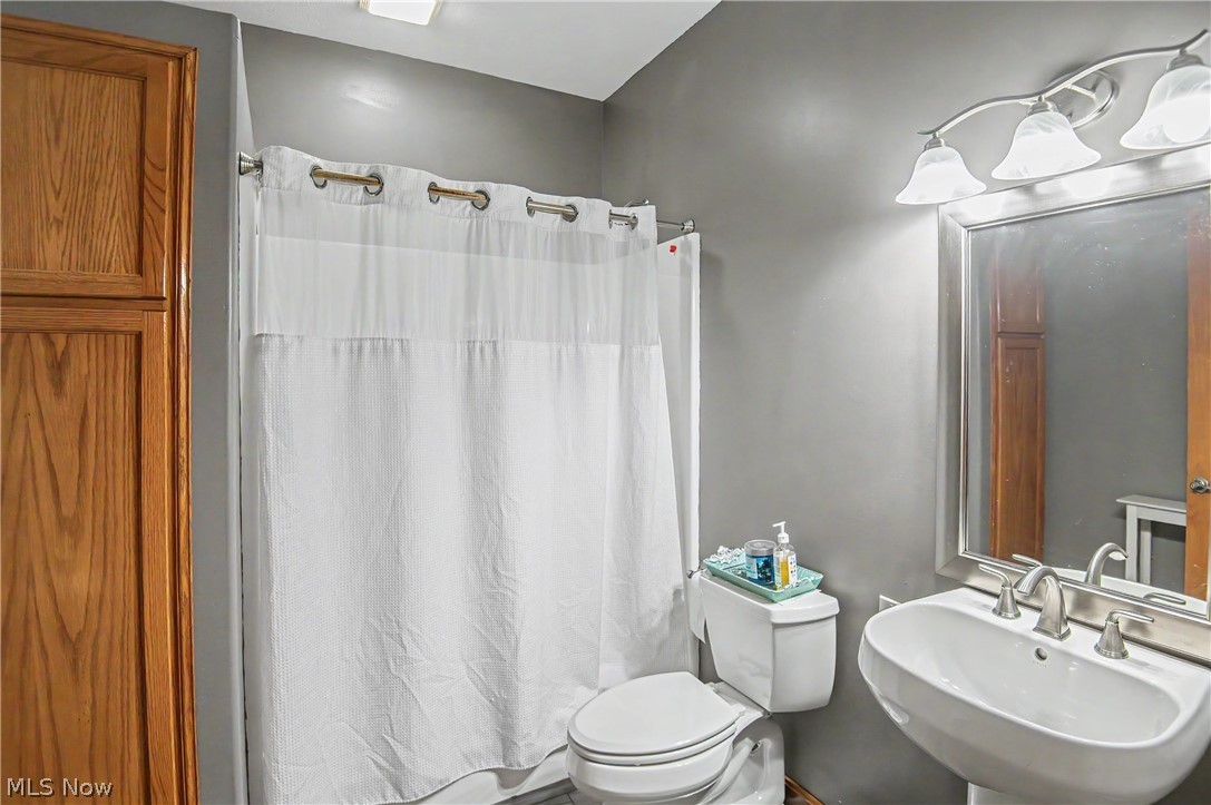 1461 Stillwagon Road SE Warren OH 44484