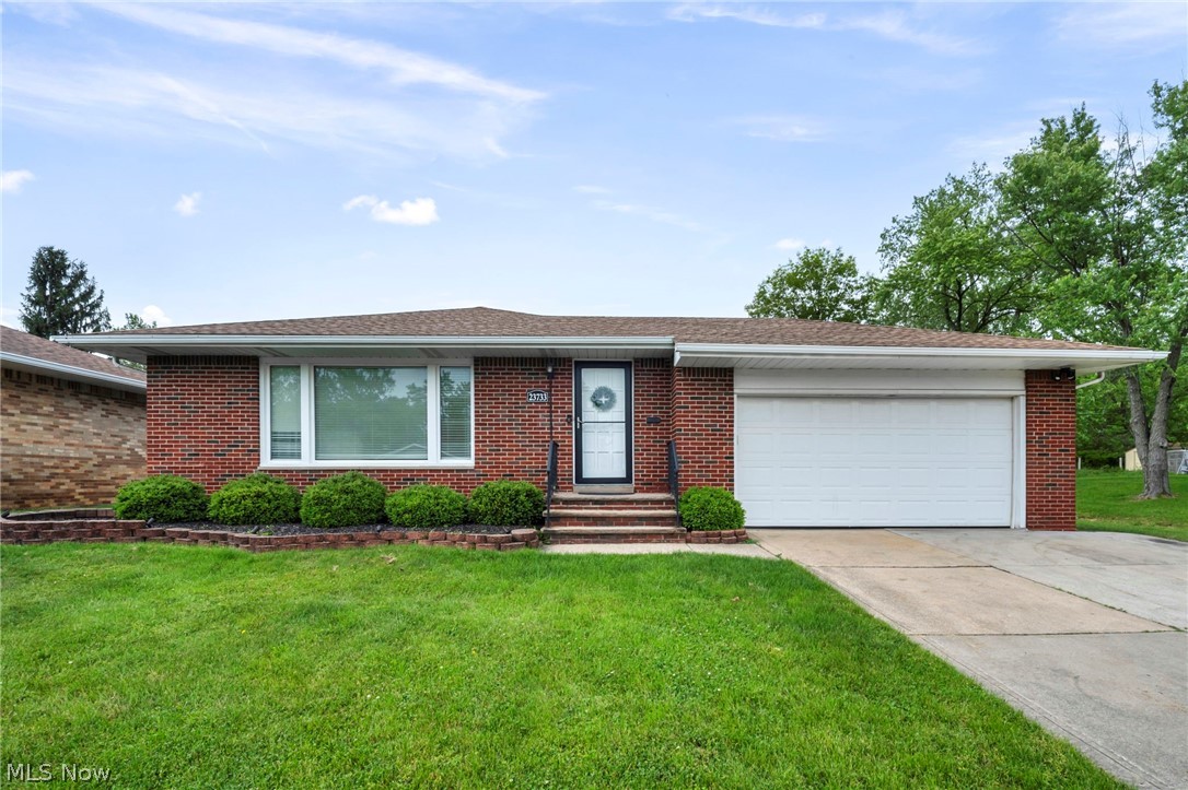 23733 Shurmer Drive Warrensville Heights OH 44128