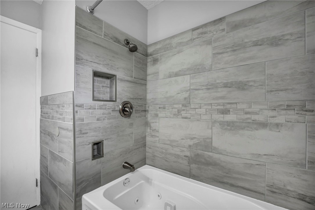 23733 Shurmer Drive Warrensville Heights OH 44128