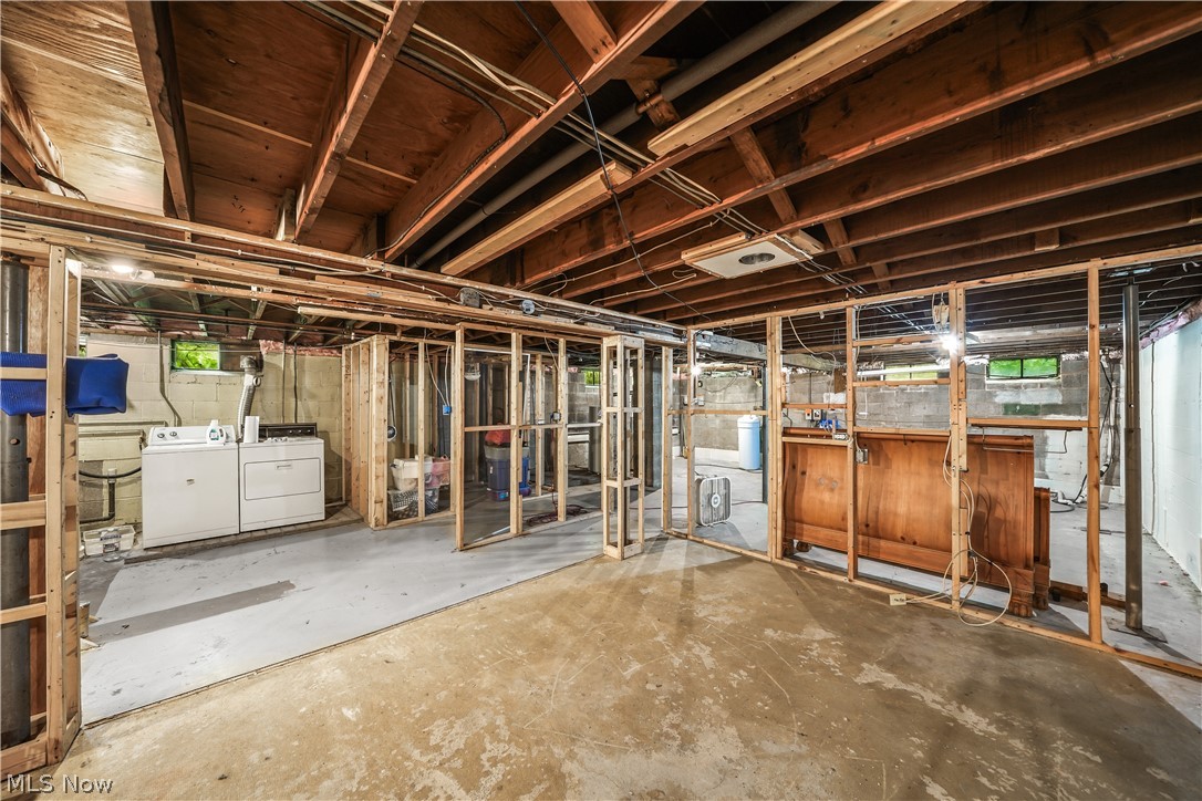 8860 Crackel Road Chagrin Falls OH 44023