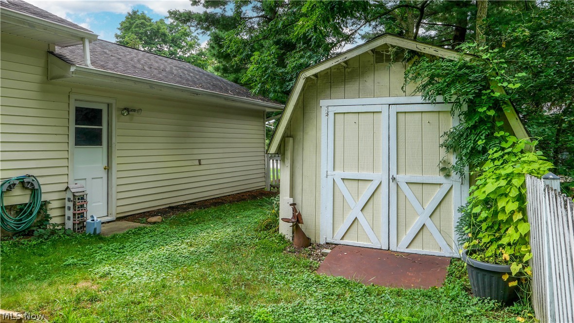 8860 Crackel Road Chagrin Falls OH 44023