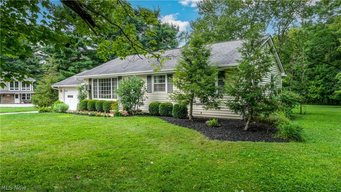 8860 Crackel Road Chagrin Falls OH 44023