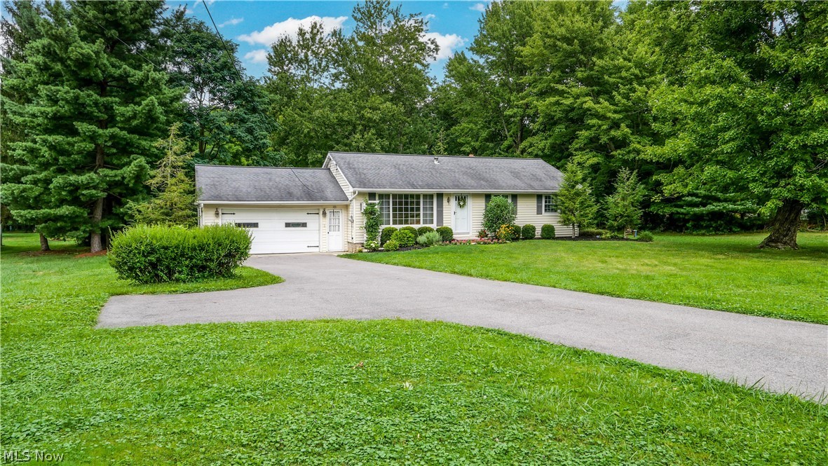 8860 Crackel Road Chagrin Falls OH 44023