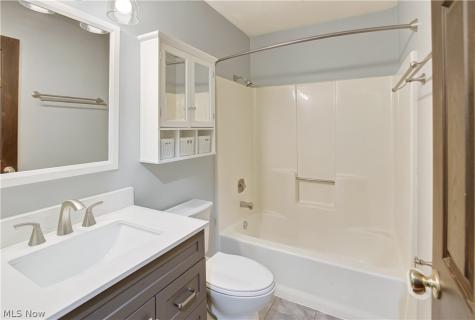 448 Fernwood Avenue Wadsworth OH 44281