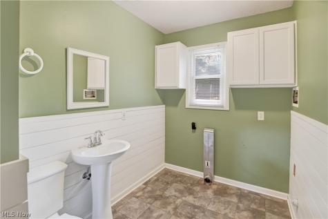 448 Fernwood Avenue Wadsworth OH 44281