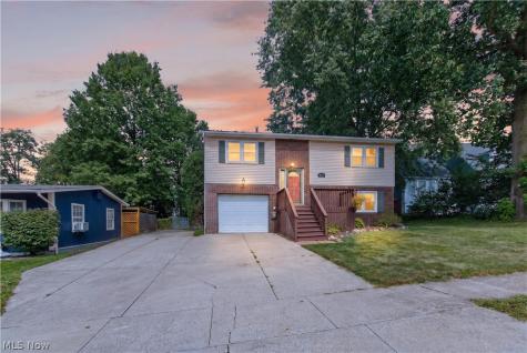 448 Fernwood Avenue Wadsworth OH 44281