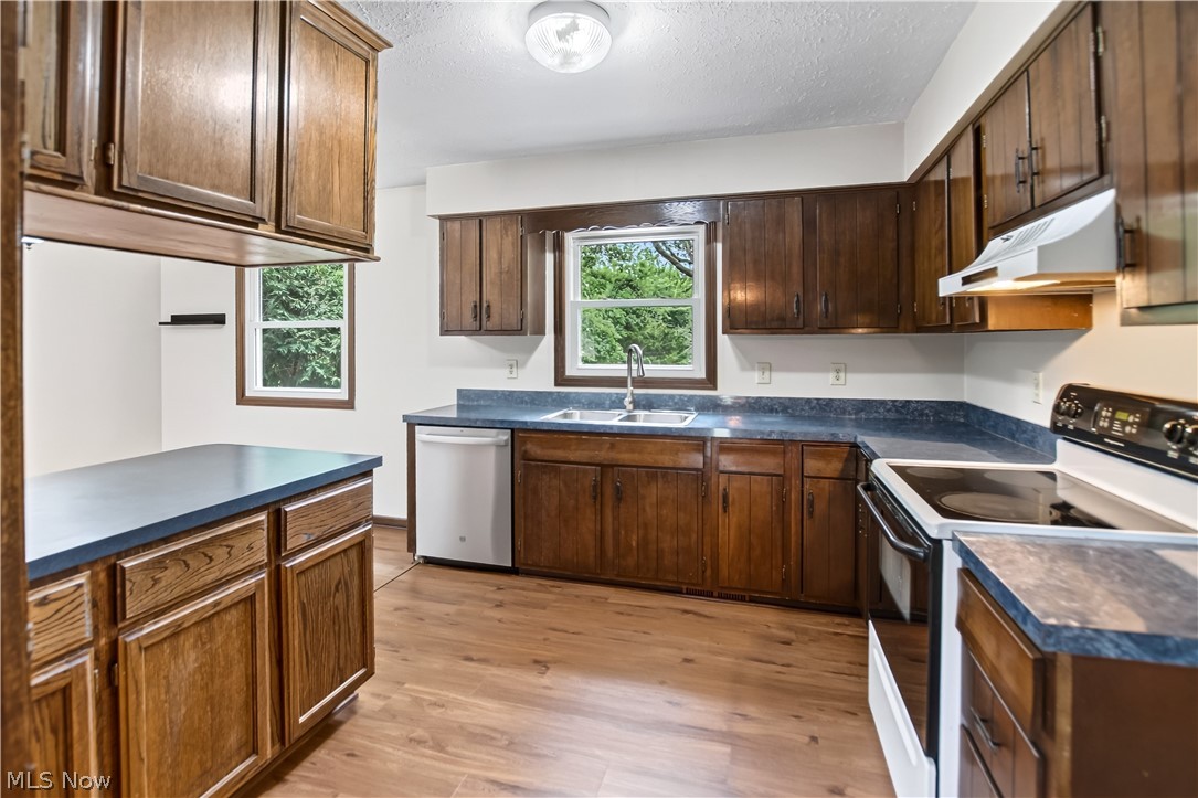 448 Fernwood Avenue Wadsworth OH 44281