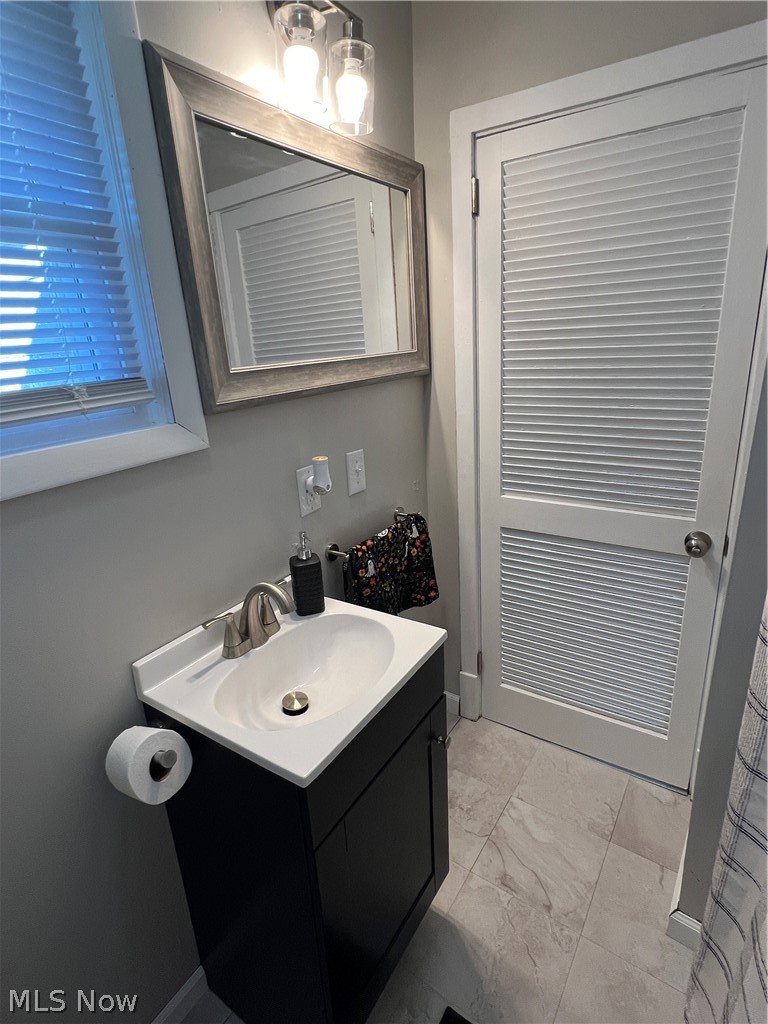 2018 W 10th Street Ashtabula OH 44004