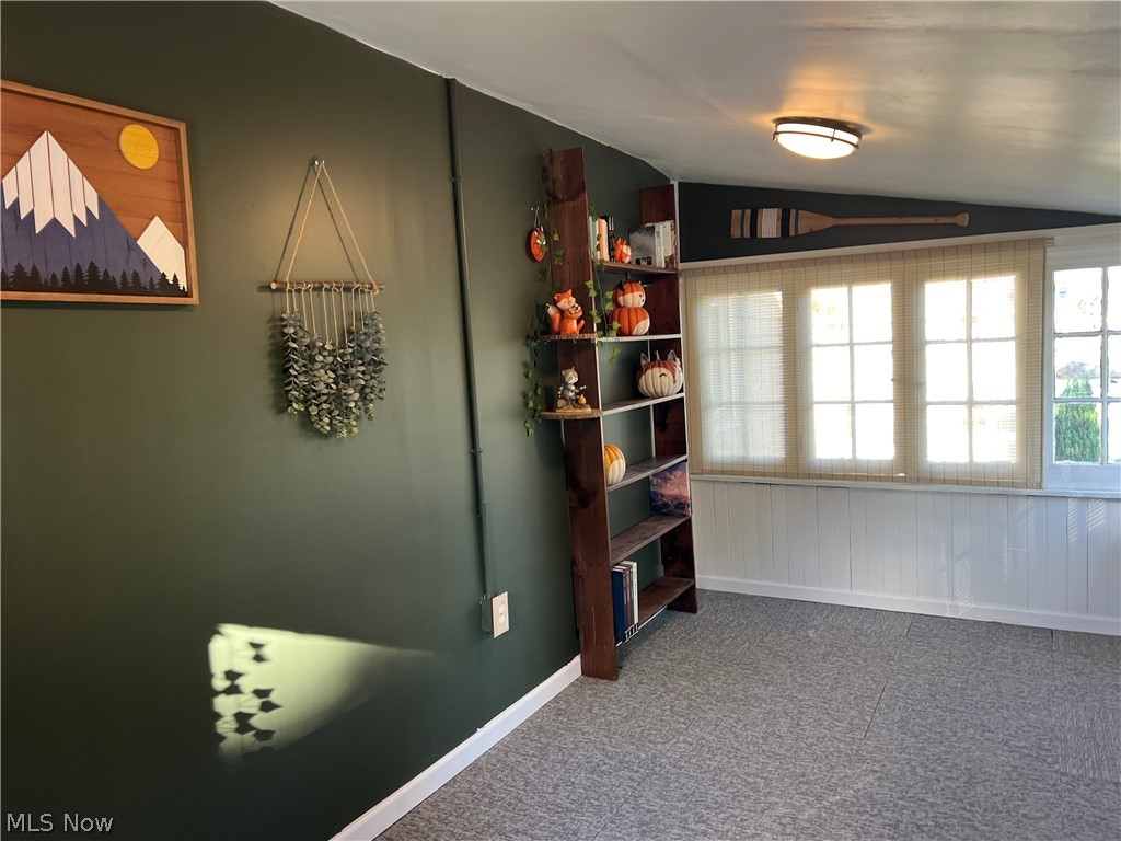 2018 W 10th Street Ashtabula OH 44004