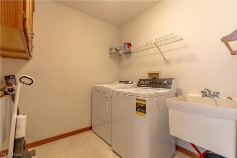 3746 Wickham Street NW Uniontown OH 44685