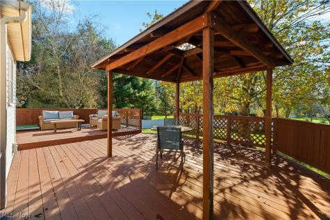 3746 Wickham Street NW Uniontown OH 44685
