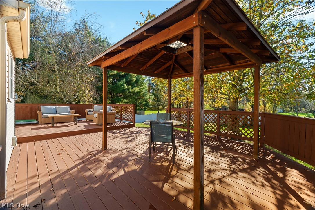 3746 Wickham Street NW Uniontown OH 44685