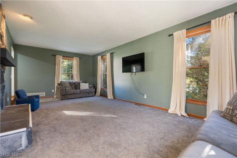 3746 Wickham Street NW Uniontown OH 44685