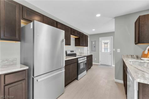 33910 Jennison Street Eastlake OH 44095