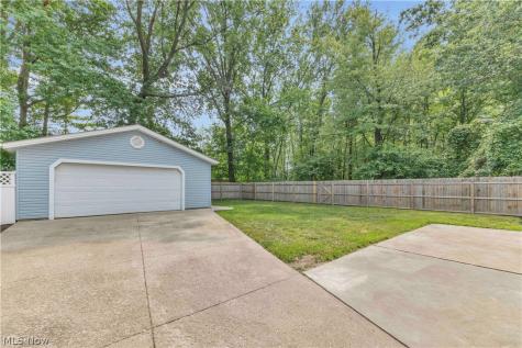 33910 Jennison Street Eastlake OH 44095