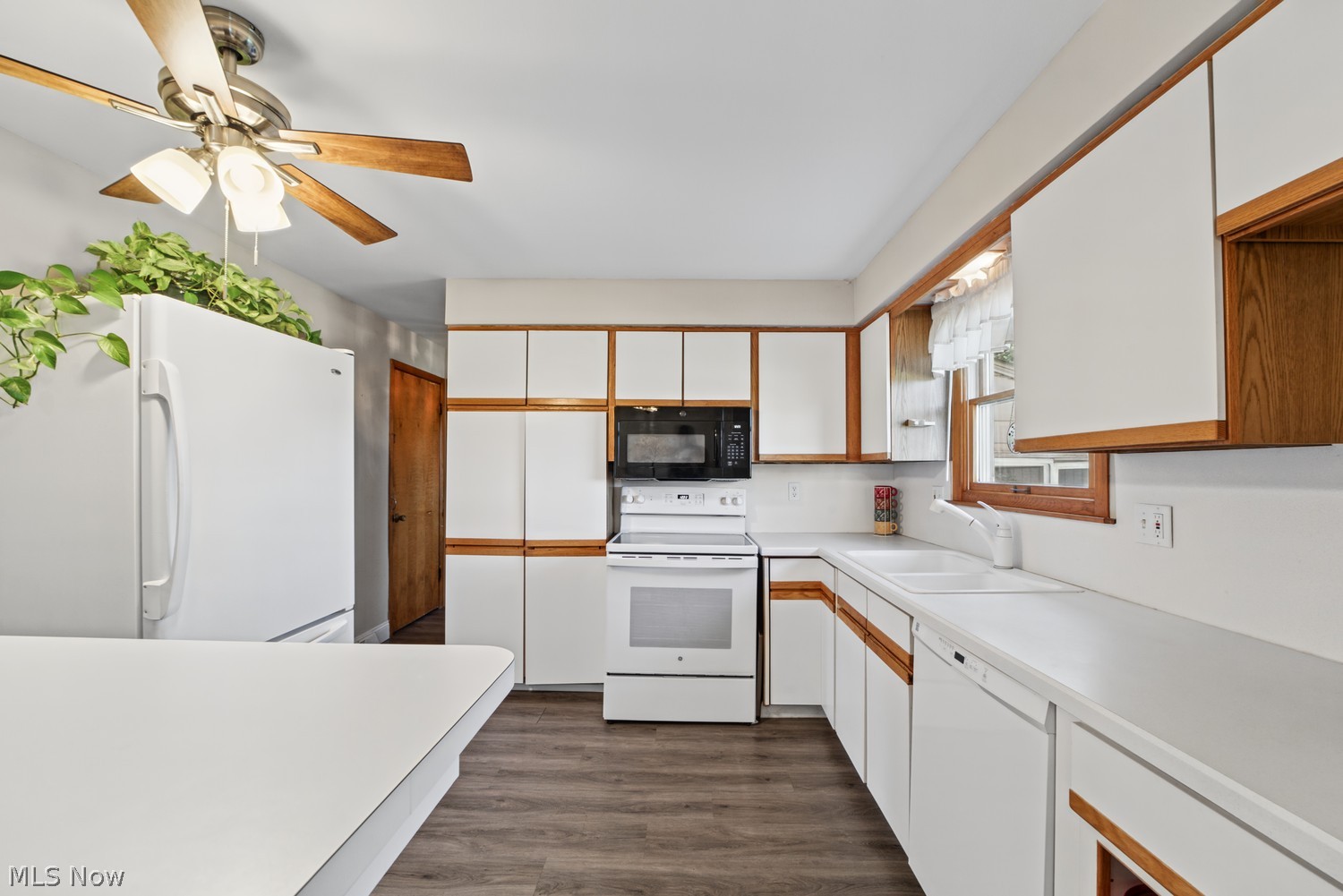 6214 Middlebrook Boulevard Brook Park OH 44142