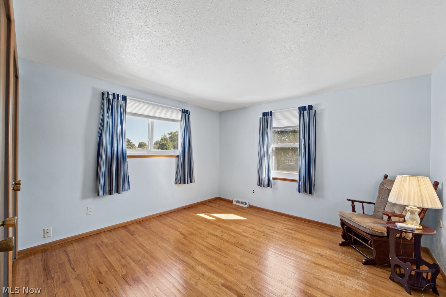 6214 Middlebrook Boulevard Brook Park OH 44142