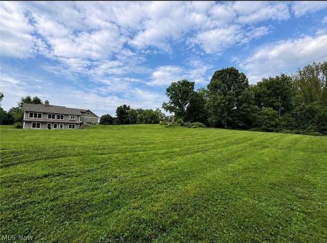 2976 Greenleaf Road Akron OH 44312