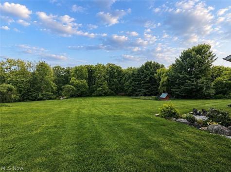 2976 Greenleaf Road Akron OH 44312
